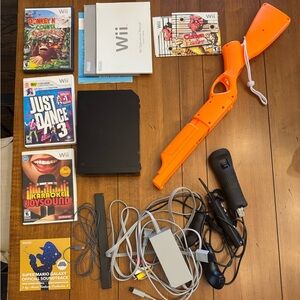 Nintendo Wii Console Bundle